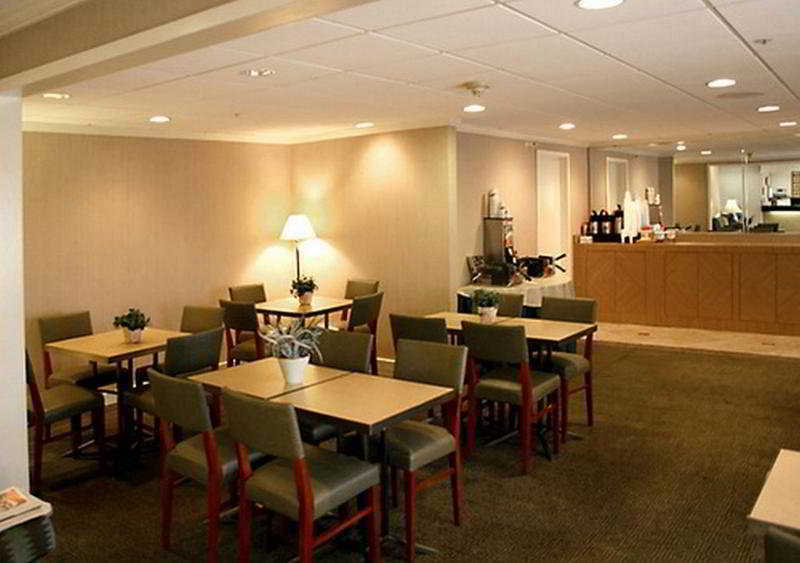 拉昆塔酒店加巴吞鲁日齐根莱恩套房 Prairieville 餐厅 照片